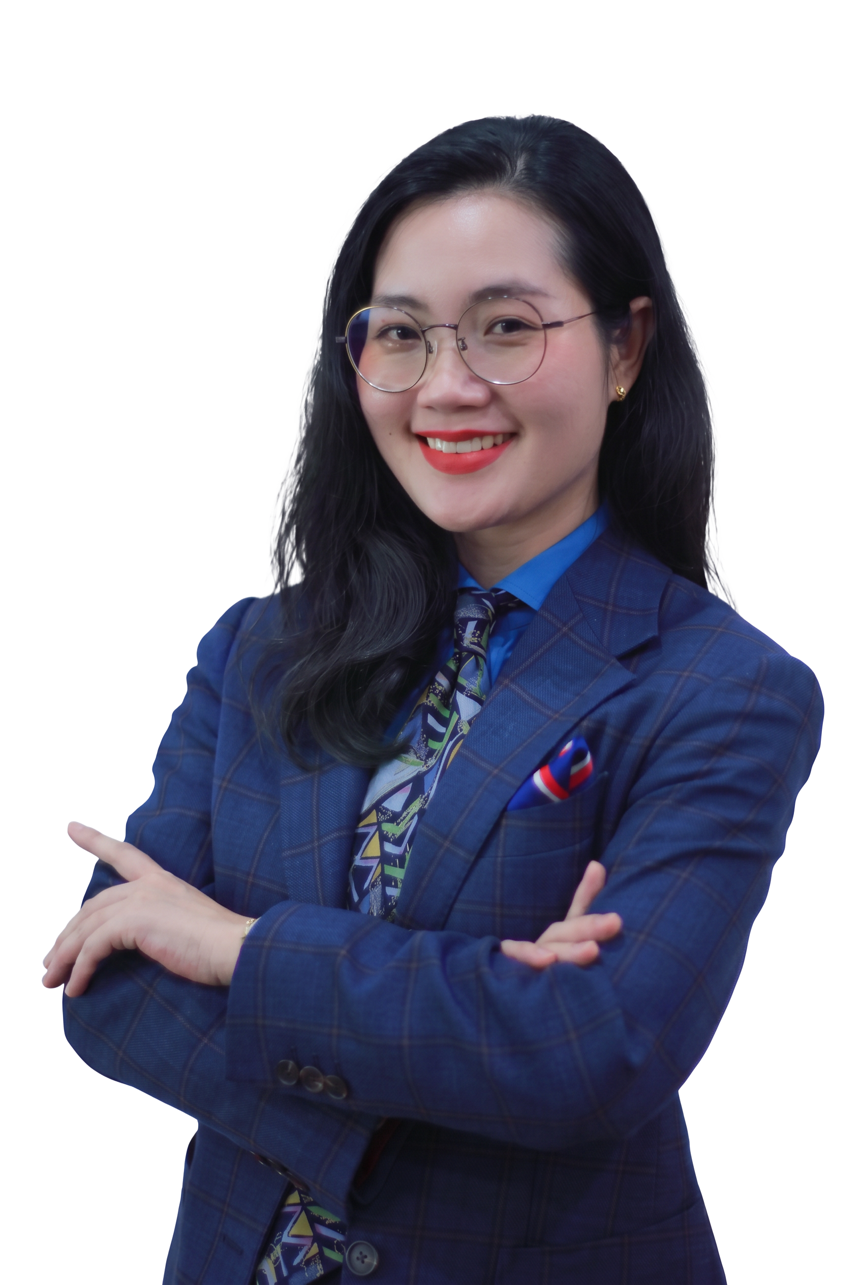 Chuyên gia Hoàng Nữ Ngọc Minh trong trang phục vest xanh gốc